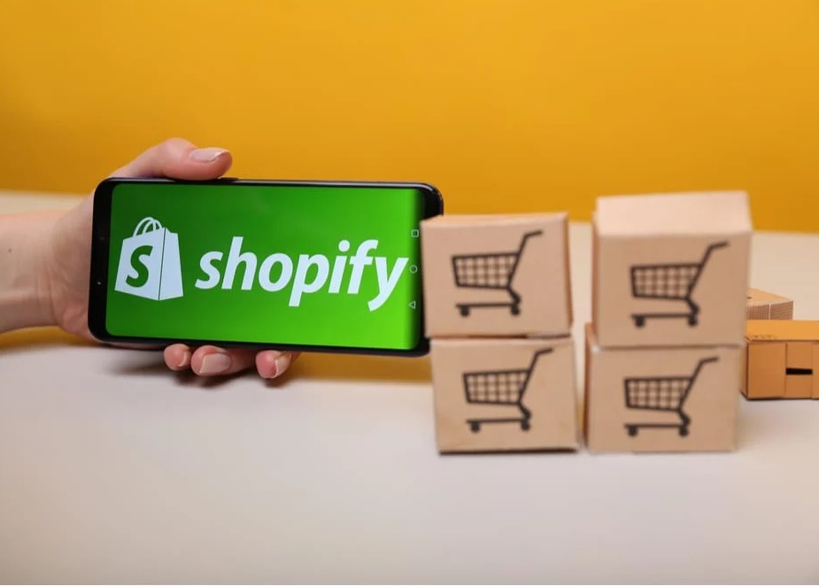 Альтернатива Shopify — как перенести сайт магазина с Shopify на InSales